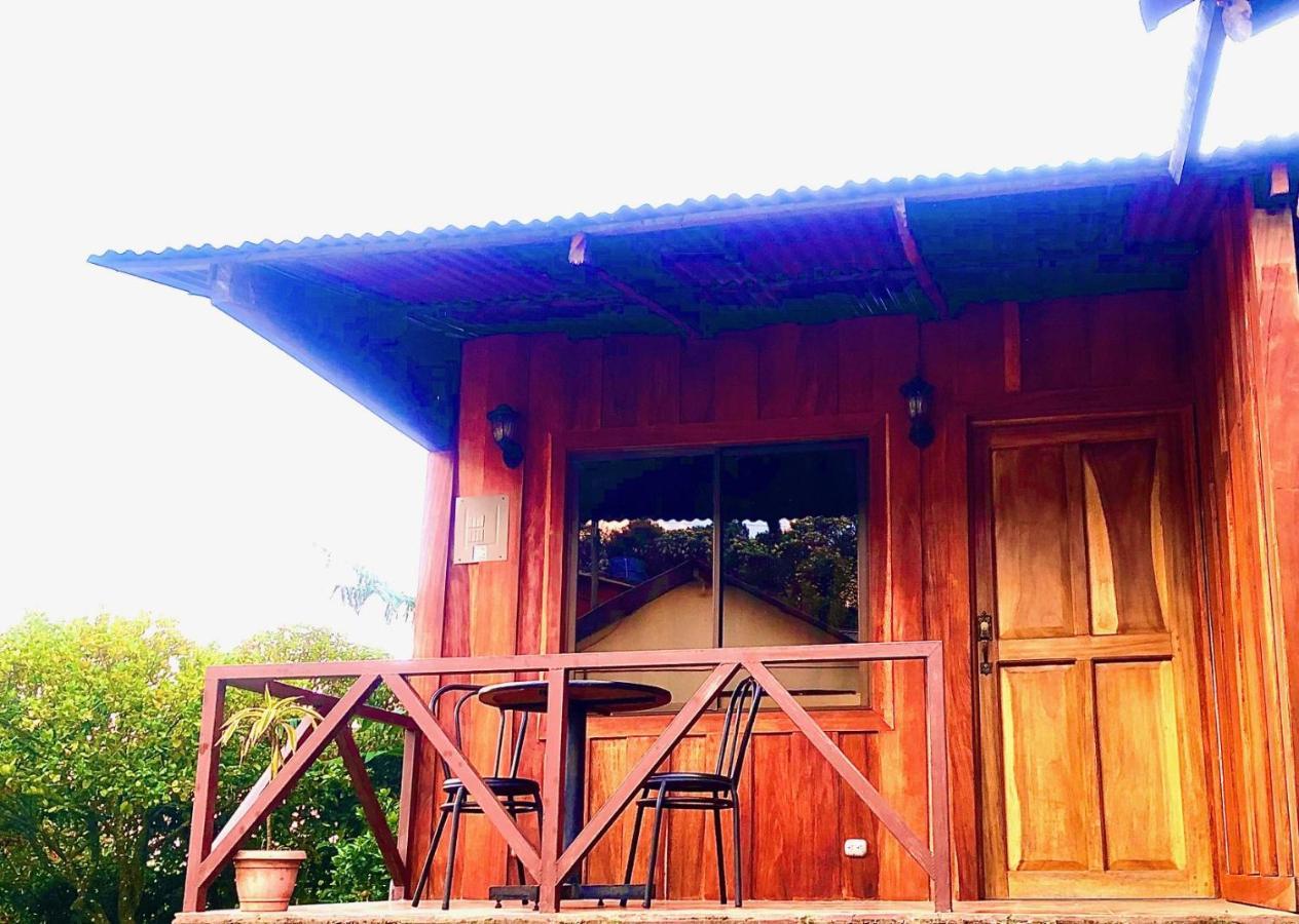 Cabinas Monteverde Paraiso Екстер'єр фото