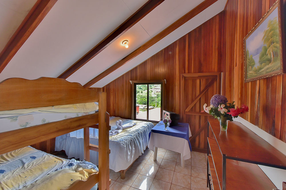 Cabinas Monteverde Paraiso Екстер'єр фото