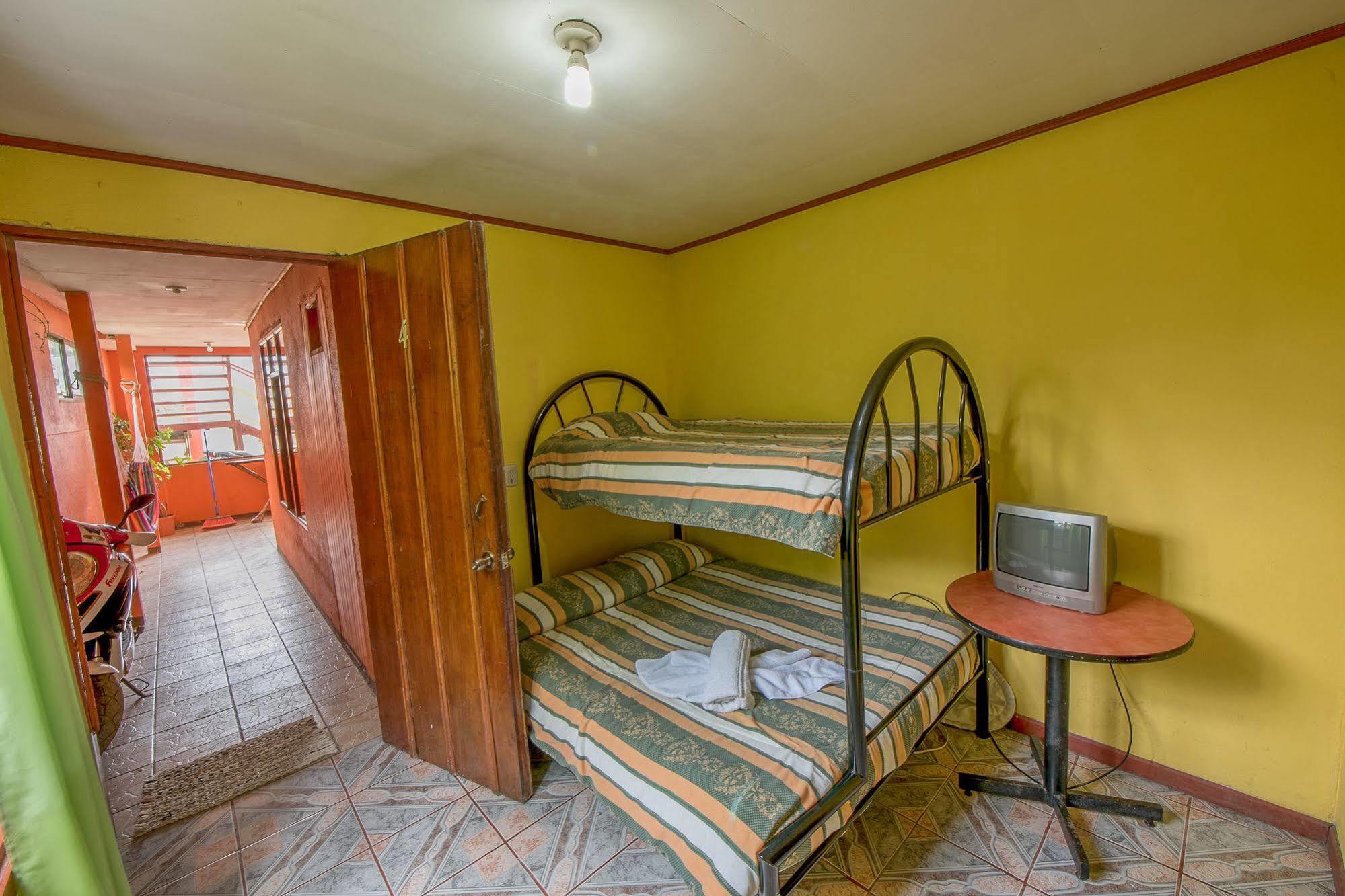 Cabinas Monteverde Paraiso Екстер'єр фото